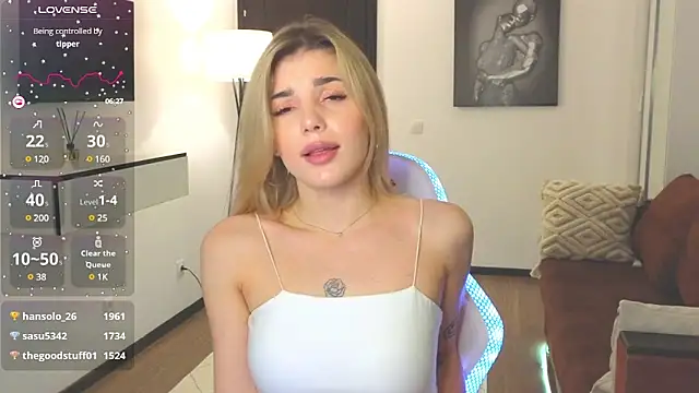 adrianawow1 online show from March 20, 2025, 12:30 am