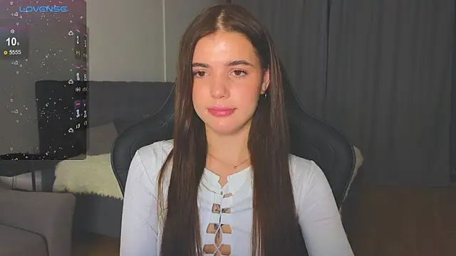 adrianawow1 online show from September 18, 2025, 9:18 pm