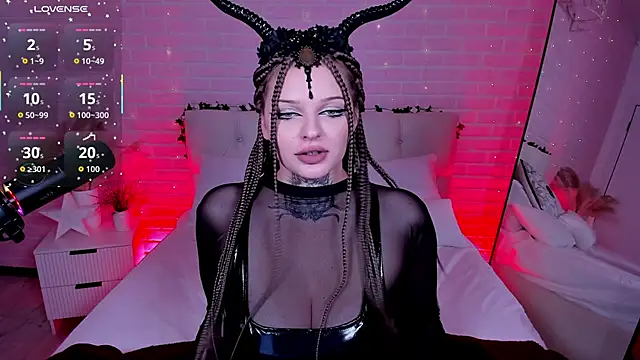 SherriMartinez online show from October 6, 2025, 3:35 pm