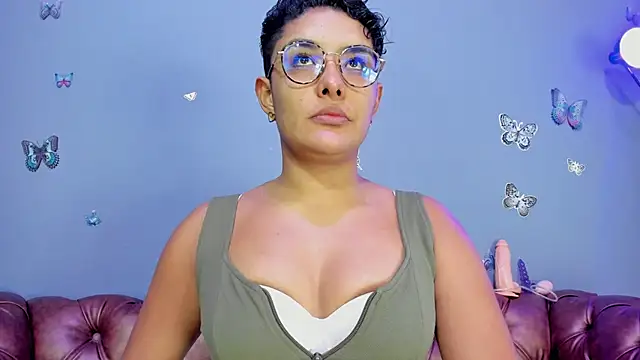 Kaira mosse online show from November 27, 2025, 11:43 am