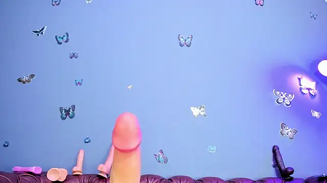 Kaira mosse online show from March 11, 2025, 11:01 am