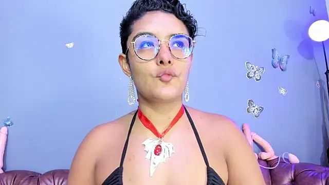 Kaira mosse online show from October 31, 2025, 11:18 am