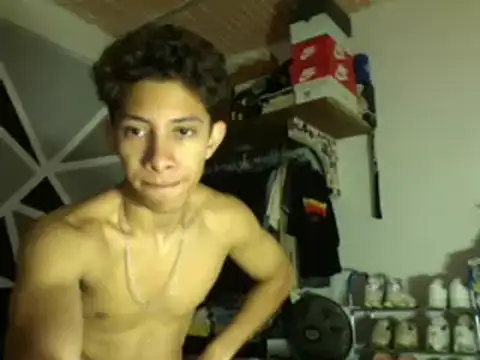 Snapshot of ferchitibellako chatting on November 7, 2025, 3:05 pm ferchitibellako online show from November 7, 2025, 3:05 pm