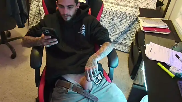 XMeF10 online show from February 12, 2025, 11:09 pm