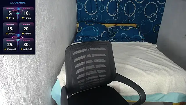 miajoseph  online show from April 28, 2026, 3:22 am