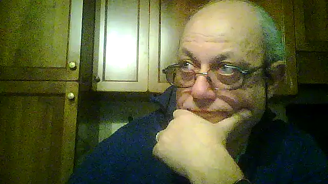 Snapshot of gianbragallini chatting on February 22, 2026, 10:33 pm gianbragallini online show from February 22, 2026, 10:33 pm