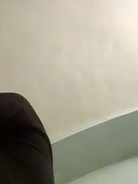 Snapshot of Davlupweed93 chatting on October 4, 2025, 1:12 pm Davlupweed93 online show from October 4, 2025, 1:12 pm