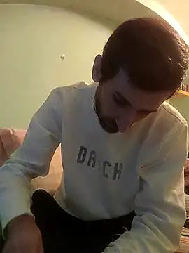 Snapshot of Davlupweed93 chatting on January 7, 2026, 9:58 am Davlupweed93 online show from January 7, 2026, 9:58 am