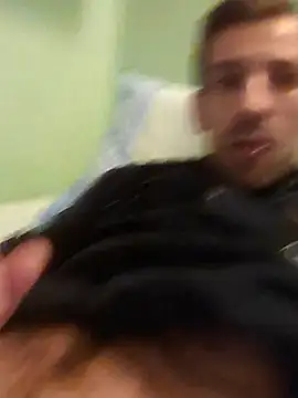 Snapshot of Davlupweed93 chatting on November 24, 2025, 2:11 am Davlupweed93 online show from November 24, 2025, 2:11 am