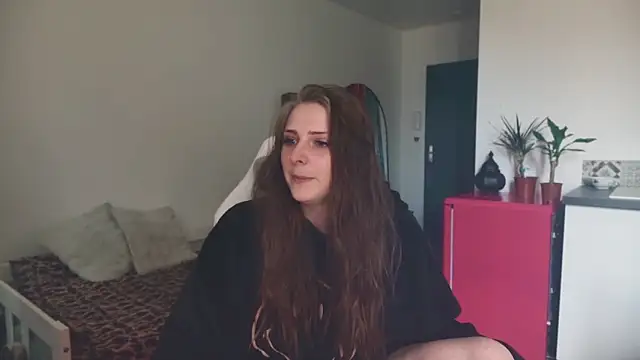 ce leste   online show from April 18, 2026, 10:17 am