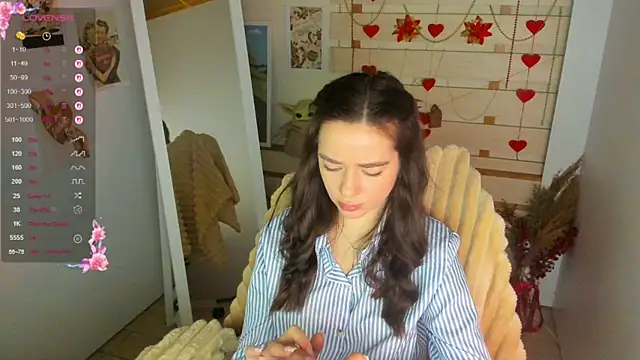 Bella XO online show from April 14, 2026, 6:51 am