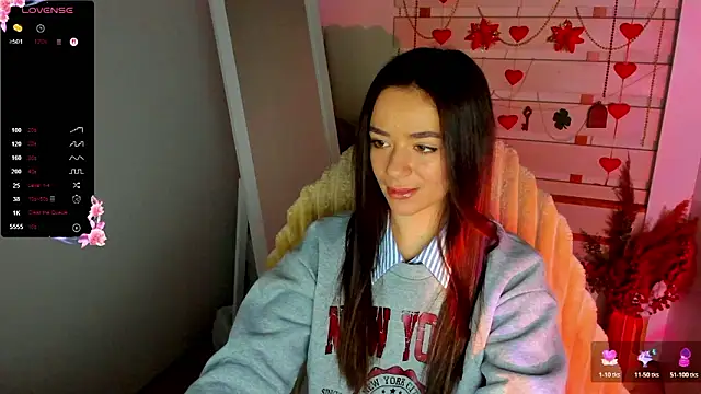 Snapshot of Bella_XO chatting on February 3, 2026, 7:57 am Bella XO online show from February 3, 2026, 7:57 am