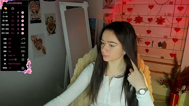 Snapshot of Bella_XO chatting on February 16, 2026, 8:02 am Bella XO online show from February 16, 2026, 8:02 am