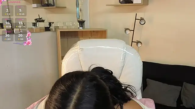 Saray reyes online show from November 21, 2025, 11:53 am