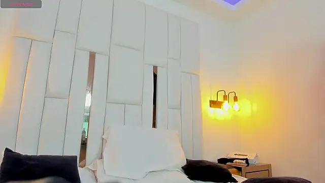 Snapshot of chloe_zulay chatting on November 29, 2025, 5:07 am chloe zulay online show from November 29, 2025, 5:07 am