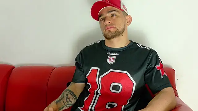 Sexy Alejandro  online show from November 14, 2025, 11:47 am