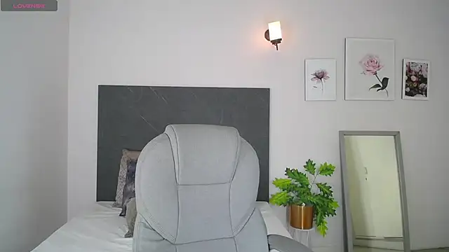 adhara cortez online show from October 22, 2025, 8:30 pm