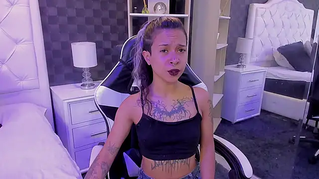 rave connor online show from February 19, 2025, 7:05 pm