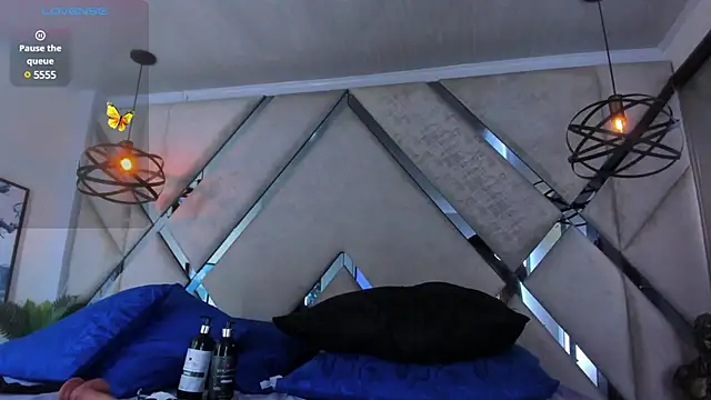 Leah Evans3 online show from February 16, 2025, 7:16 pm