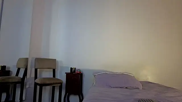 Leah Evans3 online show from December 15, 2025, 11:10 pm