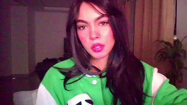 Kiri Cutee online show from November 16, 2025, 4:06 am