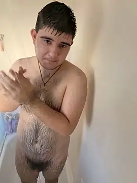 Snapshot of Yann_18 chatting on March 16, 2026, 12:29 am Yann 18 online show from March 16, 2026, 12:29 am