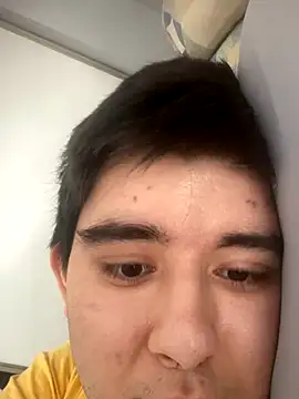 Snapshot of Yann_18 chatting on September 27, 2025, 6:03 pm Yann 18 online show from September 27, 2025, 6:03 pm