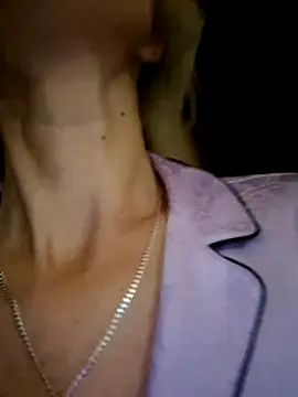 YourJuliena online show from March 18, 2025, 3:33 pm