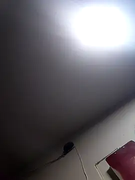 Snapshot of Camilo-31RI chatting on February 26, 2026, 12:32 am Camilo-31RI online show from February 26, 2026, 12:32 am