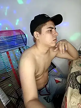 Snapshot of CARKIS-69 chatting on December 16, 2024, 12:48 am CARKIS-69 online show from December 16, 2024, 12:48 am