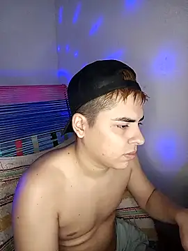 Snapshot of CARKIS-69 chatting on December 10, 2024, 10:26 pm CARKIS-69 online show from December 10, 2024, 10:26 pm