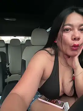 Snapshot of Abril10_ chatting on February 12, 2026, 12:38 pm Abril10 online show from February 12, 2026, 12:38 pm