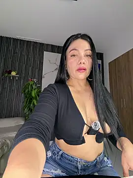 Abril10  online show from June 2, 2026, 2:17 pm