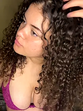 Snapshot of amora54 chatting on October 7, 2025, 9:54 am amora54 online show from October 7, 2025, 9:54 am