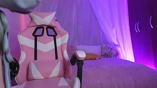 Lilou albrecht online show from April 9, 2026, 5:08 pm