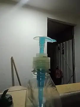 Snapshot of Aaronkiller chatting on May 28, 2026, 12:29 am Aaronkiller online show from May 28, 2026, 12:29 am