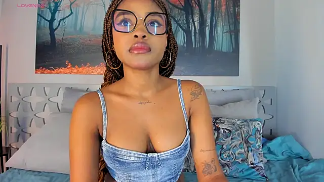 AriaFoster online show from December 14, 2025, 9:26 am