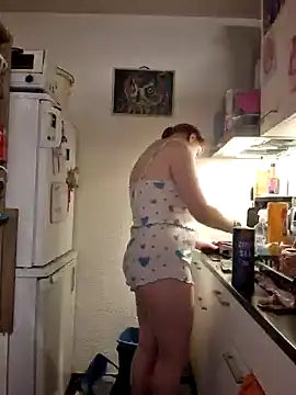 Snapshot of rose_bunny chatting on January 17, 2025, 12:42 pm rose bunny online show from January 17, 2025, 12:42 pm