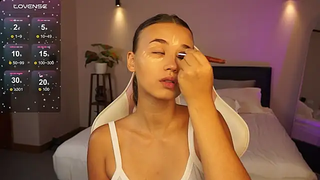 lexicoyy  online show from December 15, 2024, 10:28 am