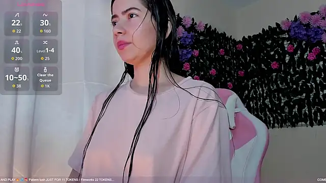sweetieandjuicyy online show from May 30, 2026, 5:40 pm