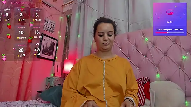 Snapshot of BadraSaadi chatting on March 8, 2025, 6:26 pm BadraSaadi online show from March 8, 2025, 6:26 pm