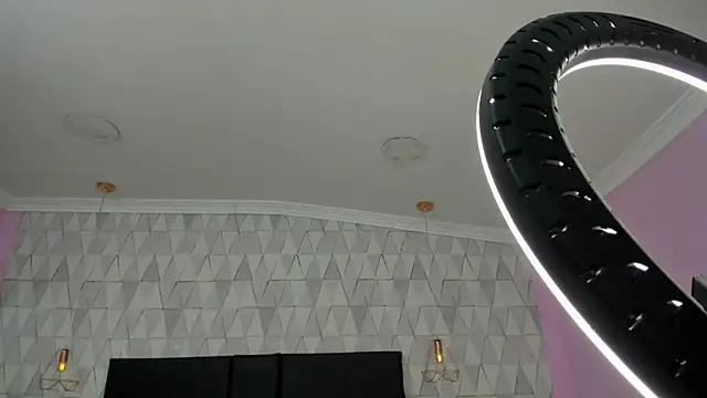 JustinePerry online show from May 27, 2026, 1:57 am