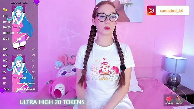 Trixiroy online show from April 16, 2026, 4:24 am