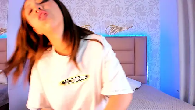 franchescamm online show from March 8, 2025, 9:29 pm