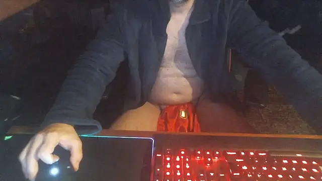 Snapshot of 6996horus chatting on February 16, 2025, 1:25 am 6996horus online show from February 16, 2025, 1:25 am