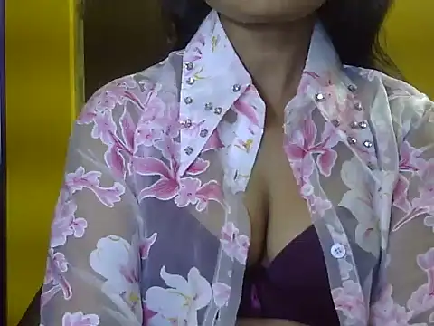 Snapshot of Hot_indiangirl chatting on October 13, 2025, 6:42 pm Hot indiangirl online show from October 13, 2025, 6:42 pm