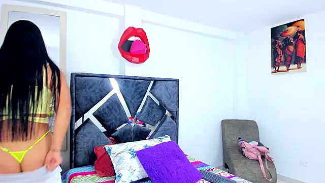 Dulce amg online show from November 18, 2025, 2:27 am