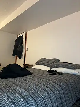 slam bro online show from November 10, 2025, 1:21 am