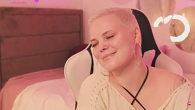 LikaBerry1 online show from February 24, 2026, 2:29 pm