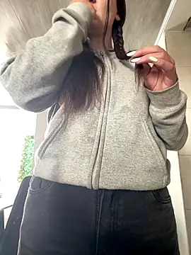 Snapshot of angel_natural chatting on September 22, 2025, 2:23 pm angel natural online show from September 22, 2025, 2:23 pm